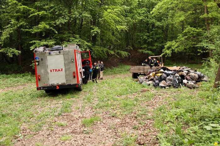 Zlikwidowane nielegalne wysypisko śmieci w Dolinie Będkowskiej